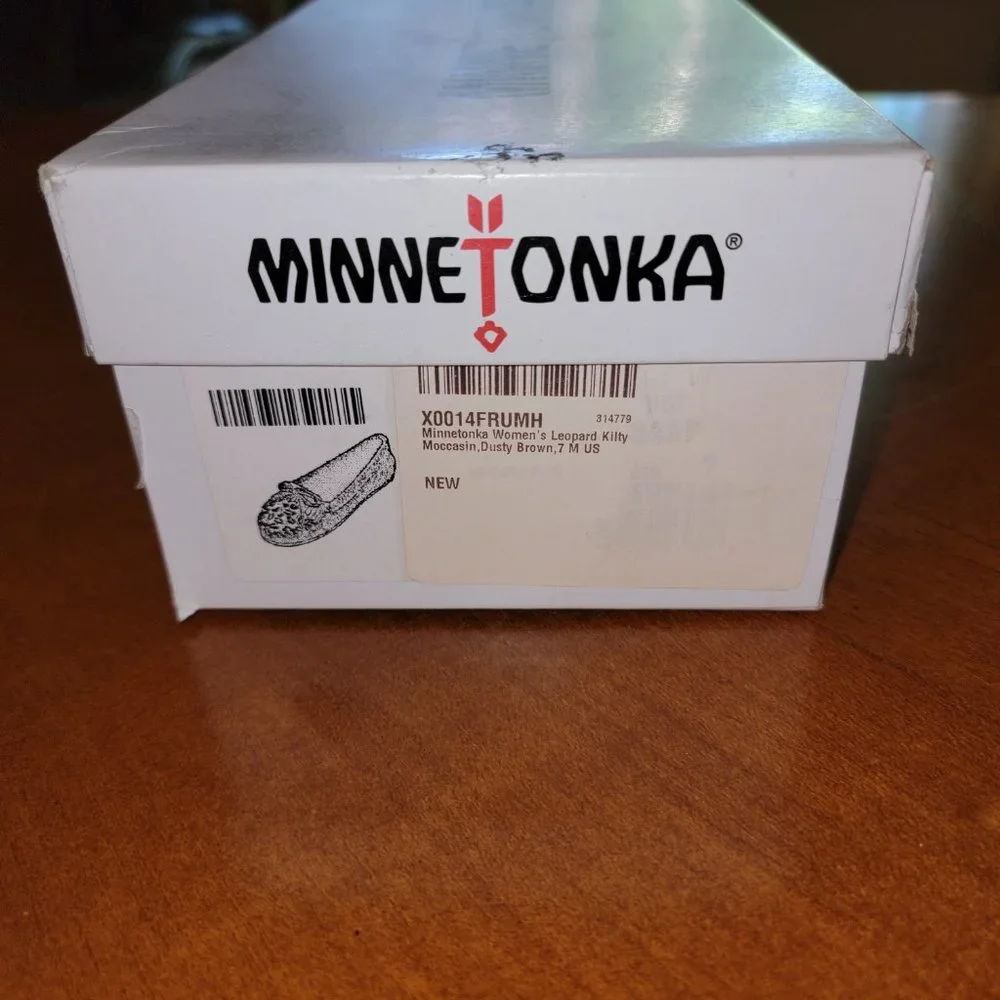 Minnetonka Leopard Moccasins Flats Slippers Size 7 NEW - Picture 6 of 7